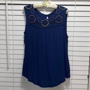 Signature Studio Navy multicolor embroidered sleeveless top: Size XL